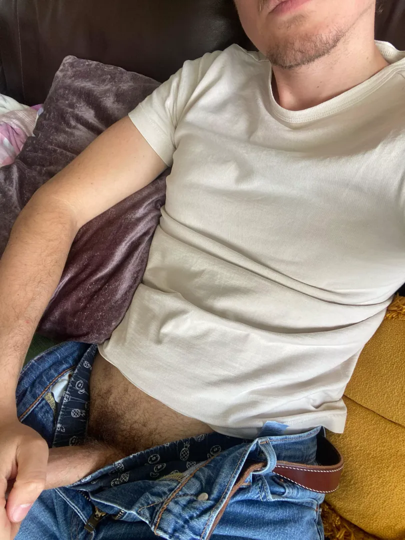 Help me to cum before my gf comes back posted by julesjean14