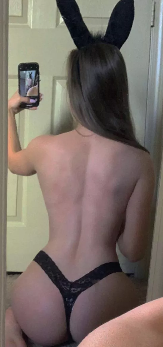 I look curvy when I sit down posted by nahaj99