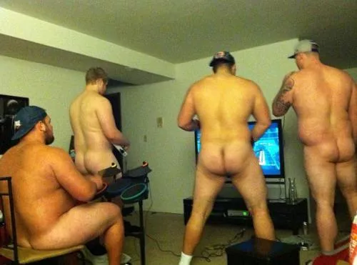 Its easier to play naked posted by rolfismusky