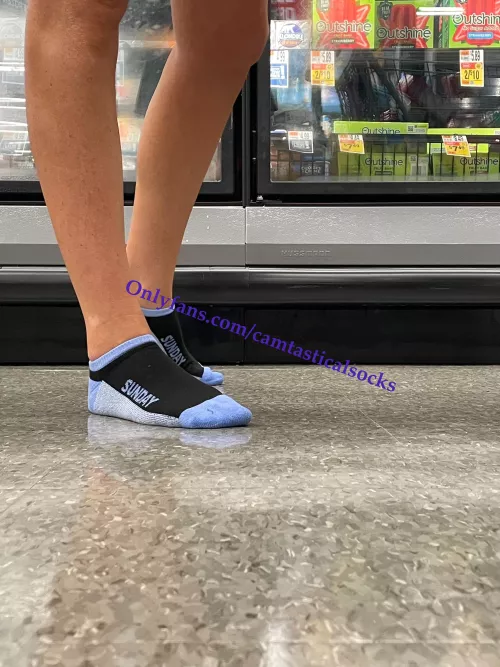 It's Sunday!! by camtasticalsocks