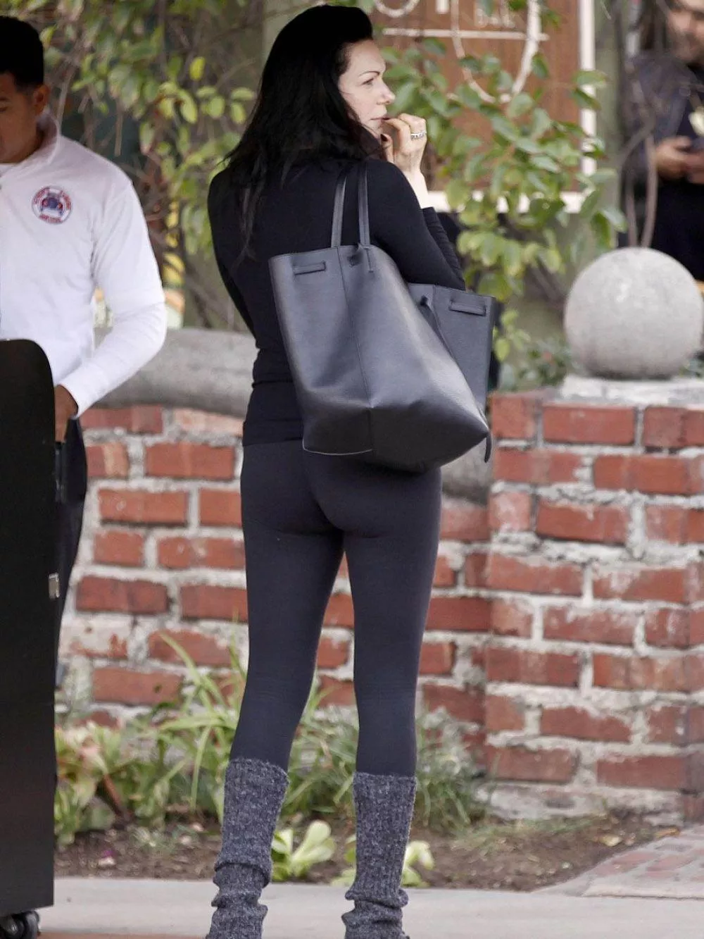 Laura Prepon posted by kphill325