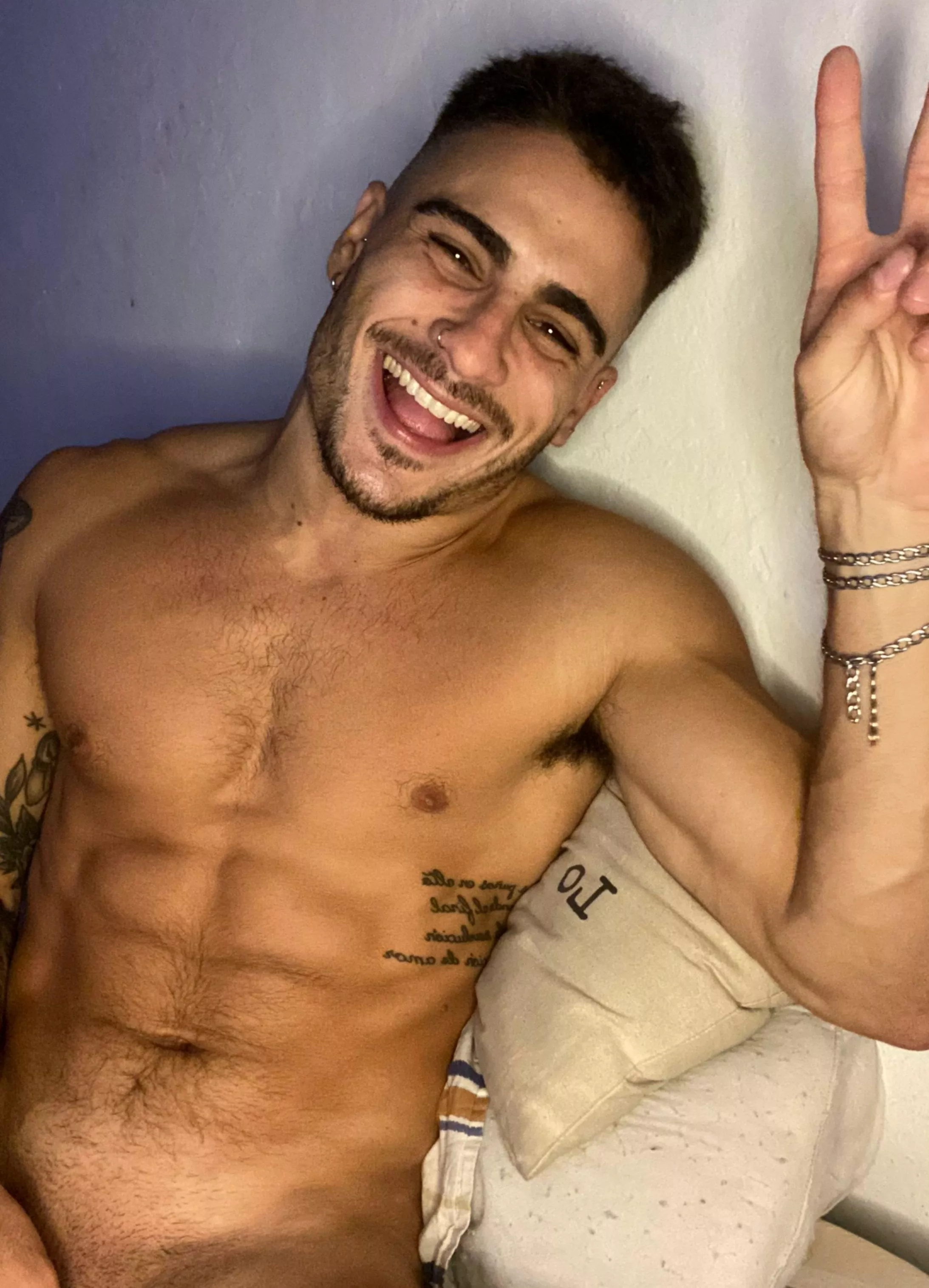 My body is your playground posted by OliverKinggxoxo