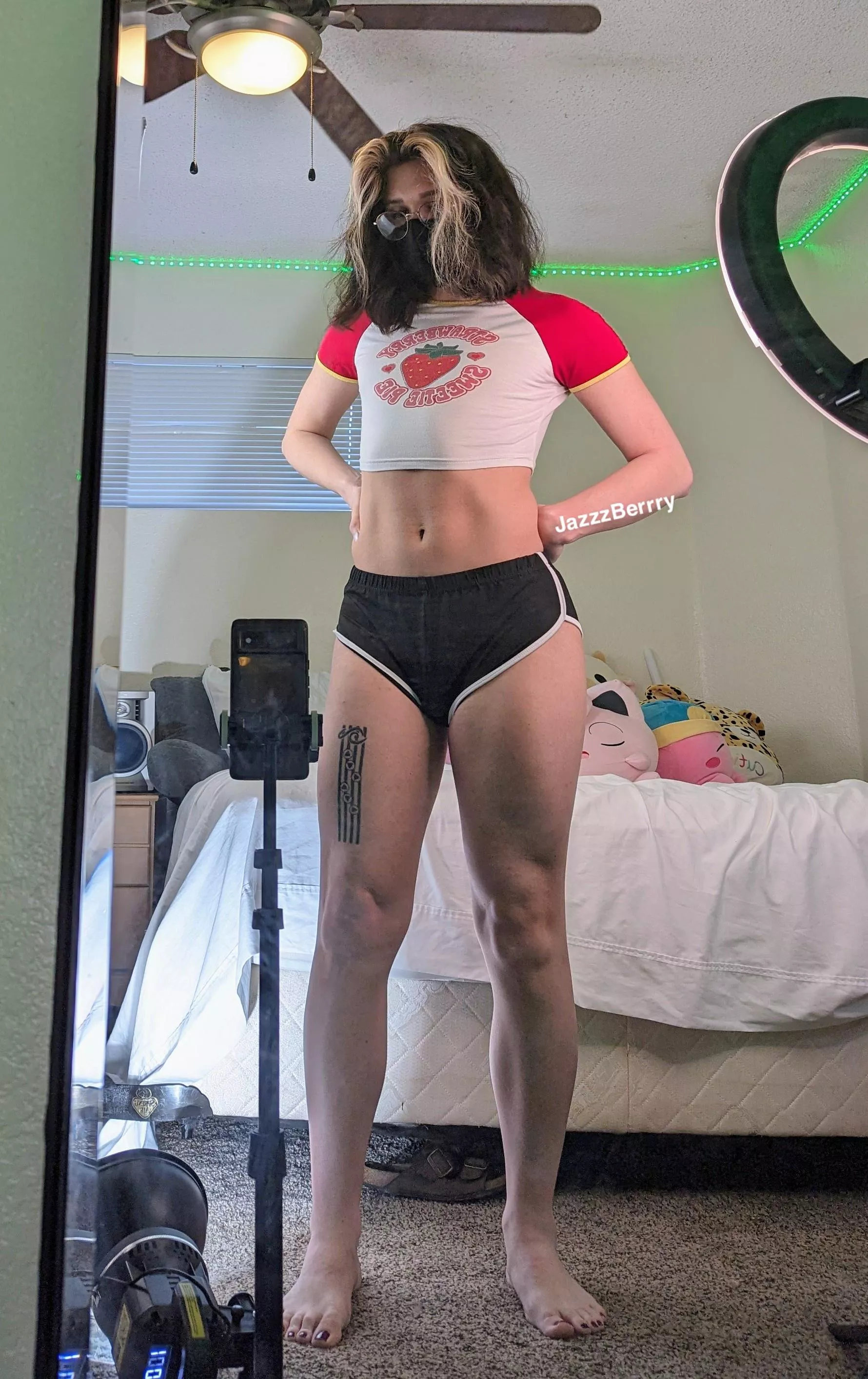 start your week off right with a cute femboy  posted by JazzzBerrry