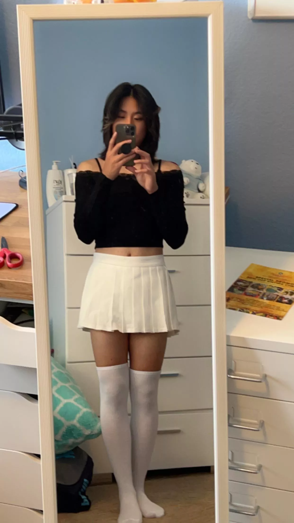 Summer means it’s time for skirts! posted by bunbunxhand