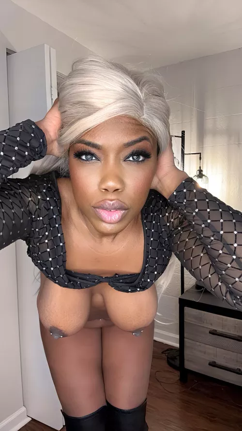 The darker the berry by foxybalboa23