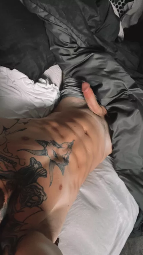 YES ! it is i again, can’t you tell ? lol ..  by PayPuzzleheaded196