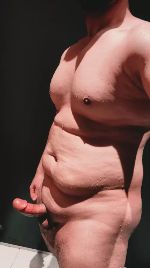 Feeling fresh after the shower 🚿  by niceboy040