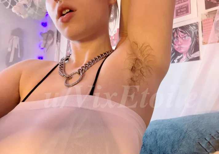 go ahead, sniff it. I know you want to😇 by VixEtoile