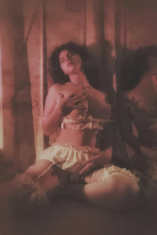 In my room 🐇 by strangerabb1t