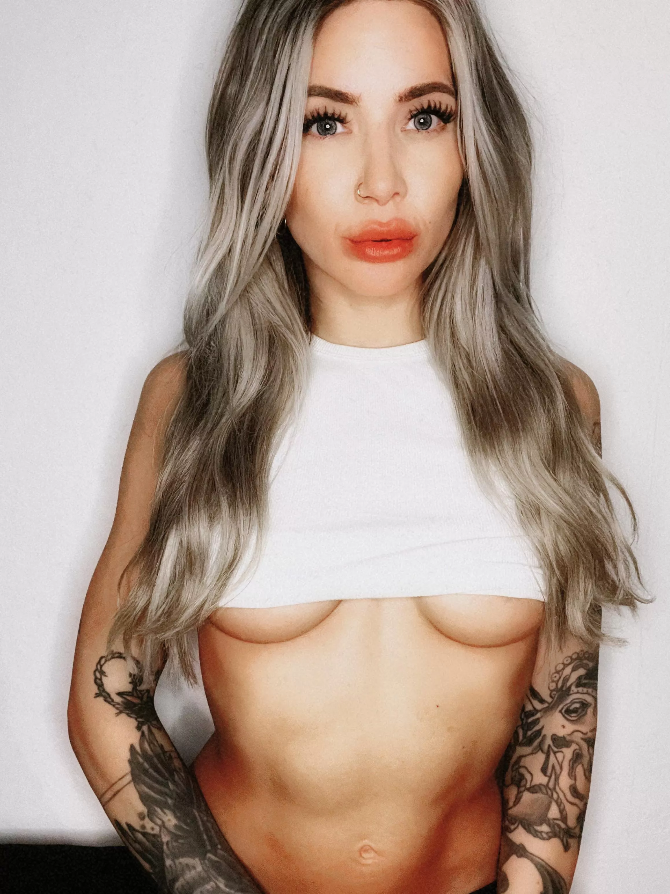 the new top is perhaps a bit short? posted by LanaBertz