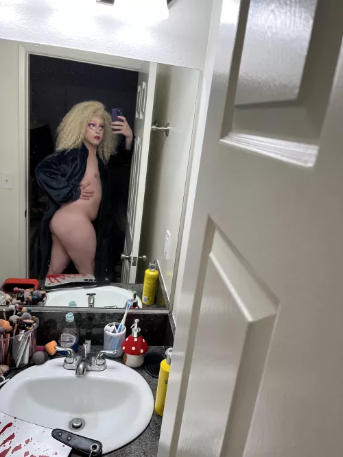 Tried doing OF but no luck, maybe y’all will like my pics more :) by venusthequeen98