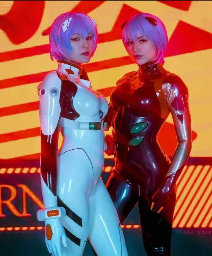 White 🤍 Or Black 🖤? posted by Mox_Castagnoli