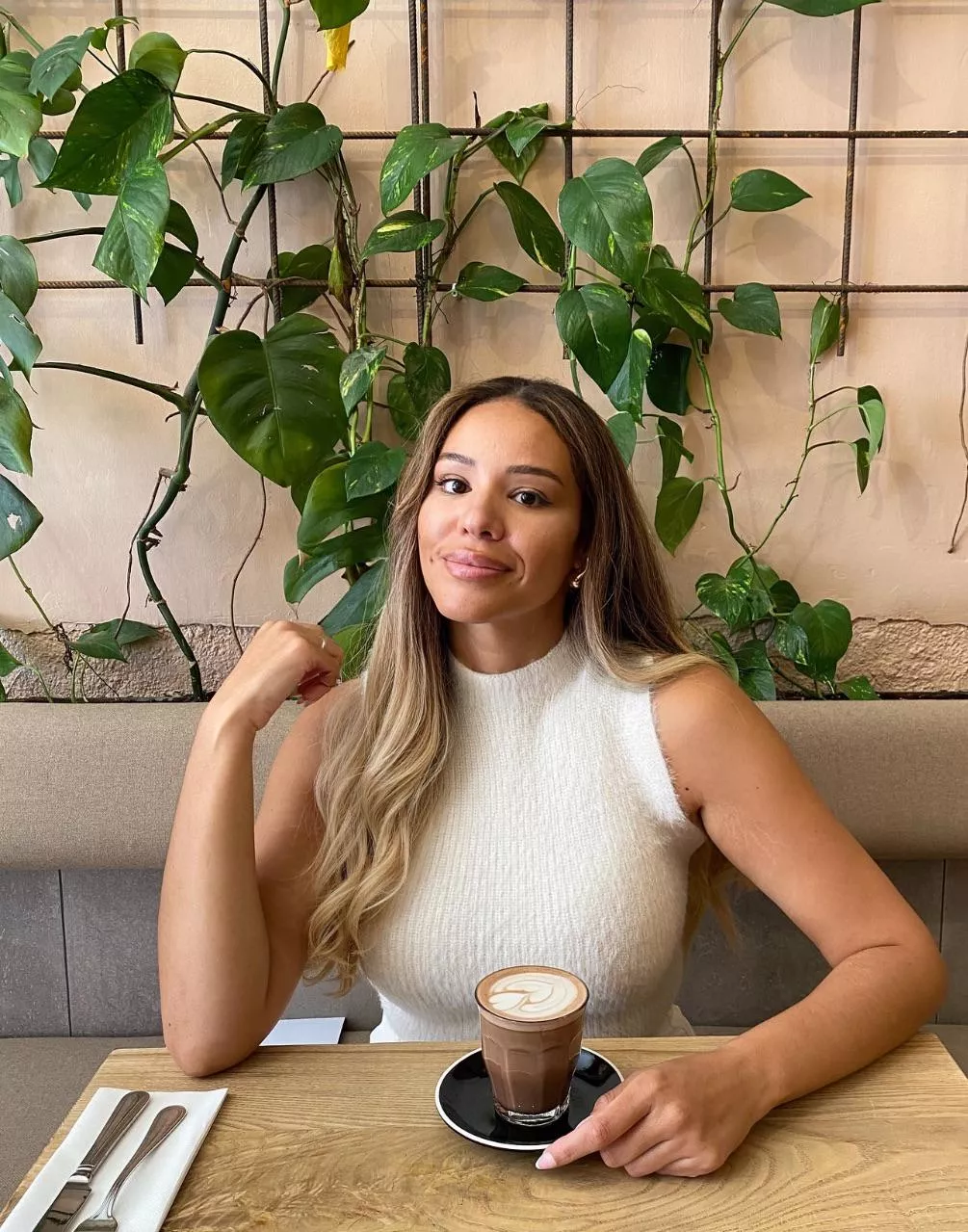 Coffee date posted by doner22