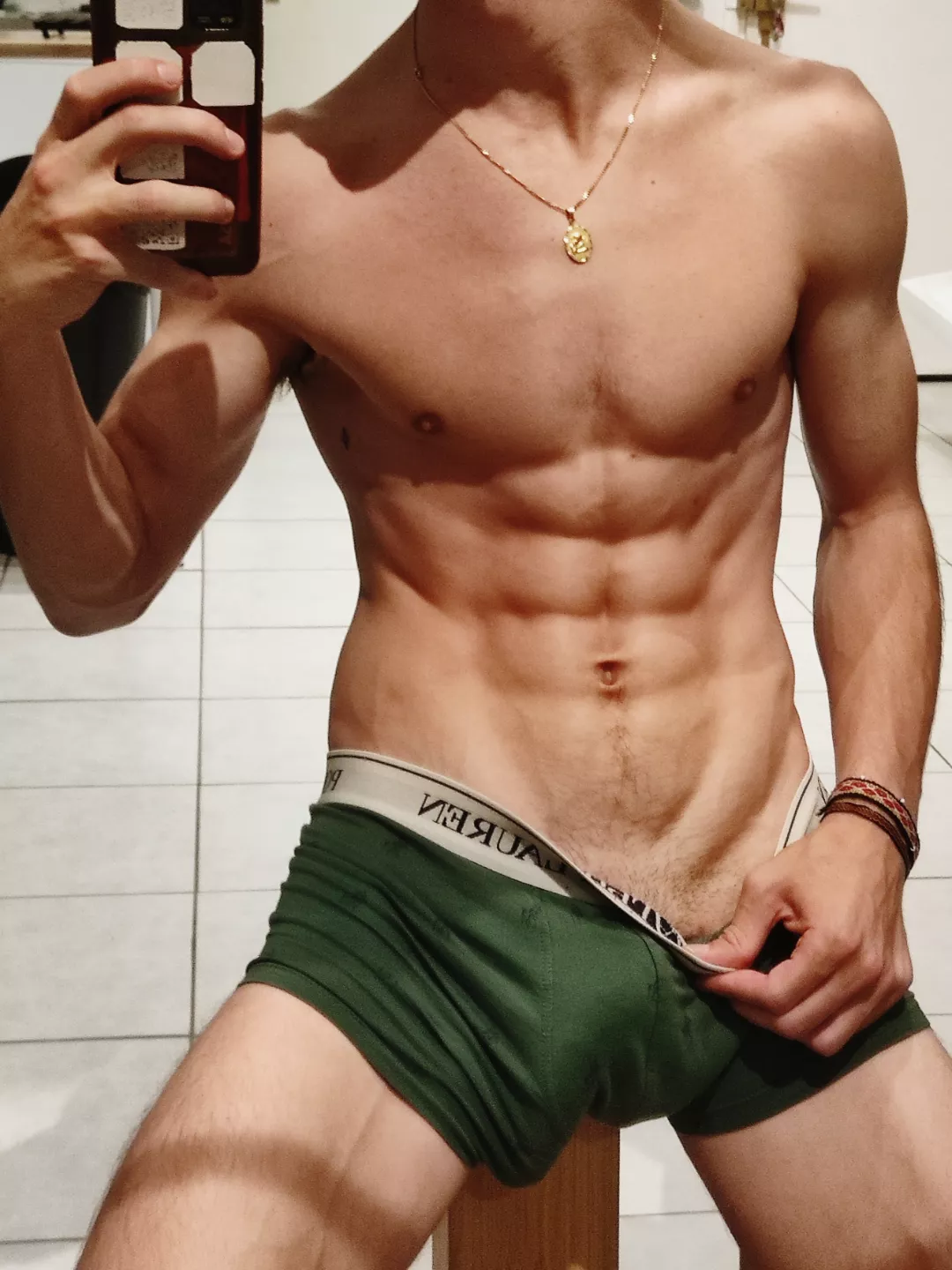 Frenchy boy posted by Pierrot_s