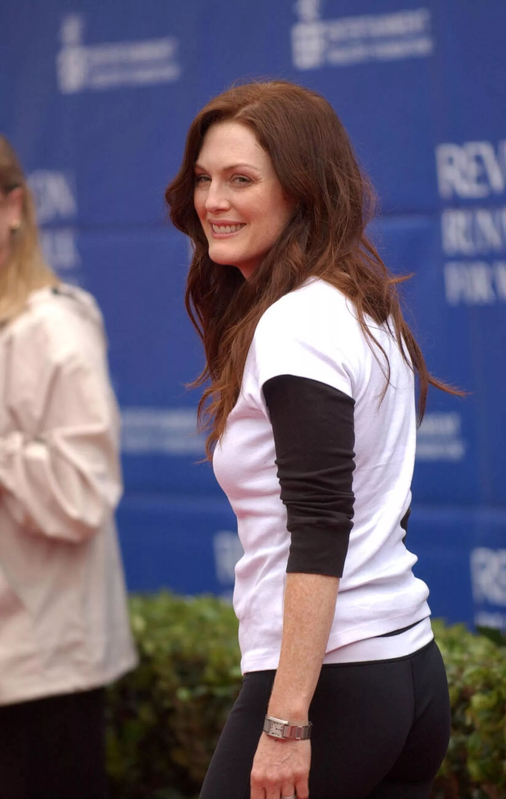 Julianne Moore posted by AS_Fox