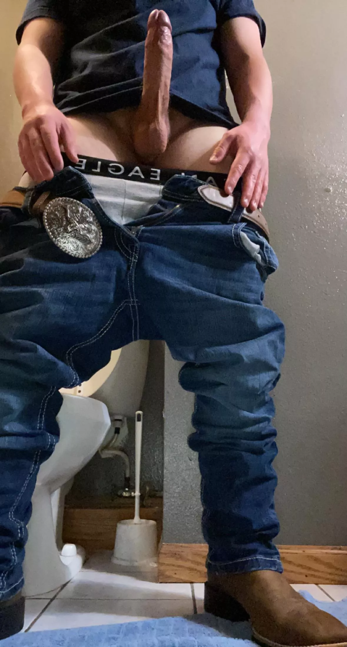 Just a horny 19 year old country boy here 😈 posted by Fugthee