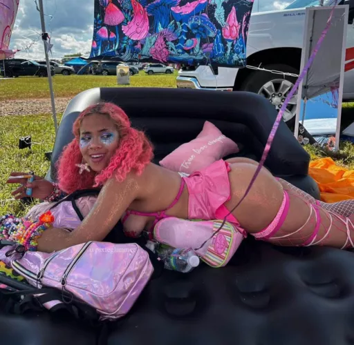 Looking back at it ☺️ by pixieglimmer