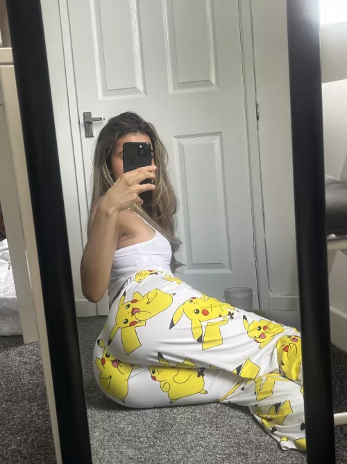 Oopps almost let you see too much hehe by DelicateLilacx