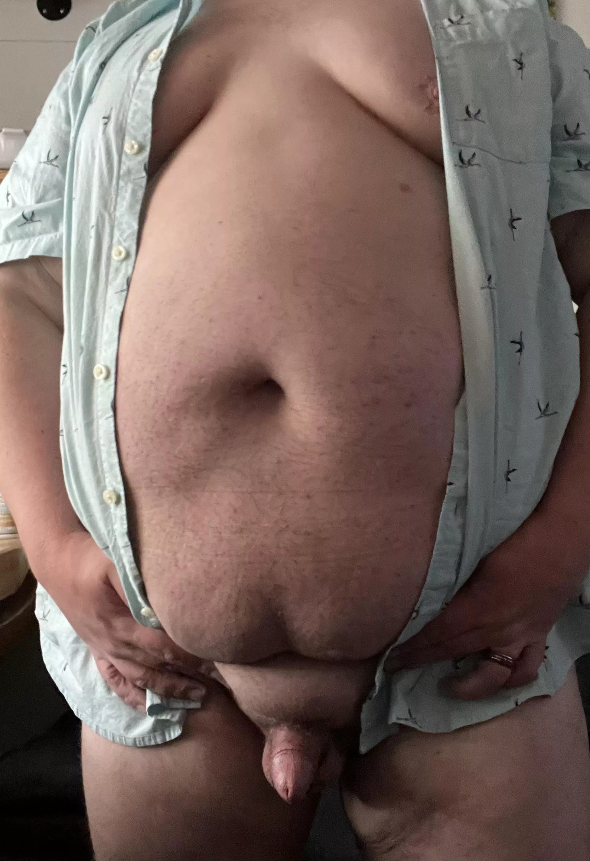 Sun’s out, belly’s out  posted by RockawayRailroad