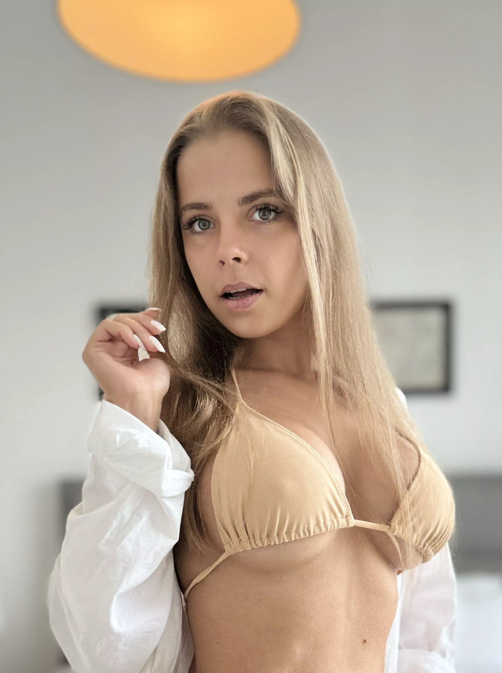 Surprised at the reflection in the mirror posted by AdlenalineOfficial