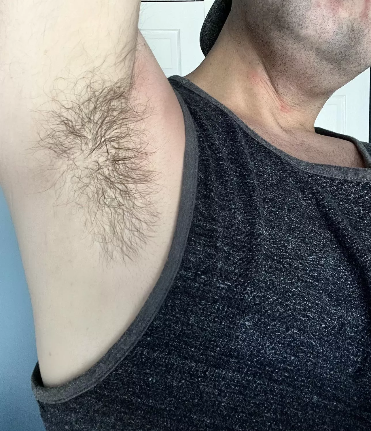 Sweaty summertime pits in full effect 😈 posted by bjk0494