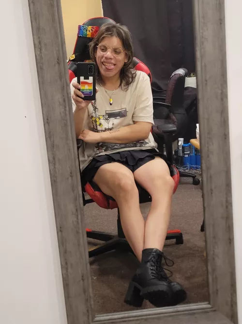 the heels make this casual outfit look so cute! by AudioHed