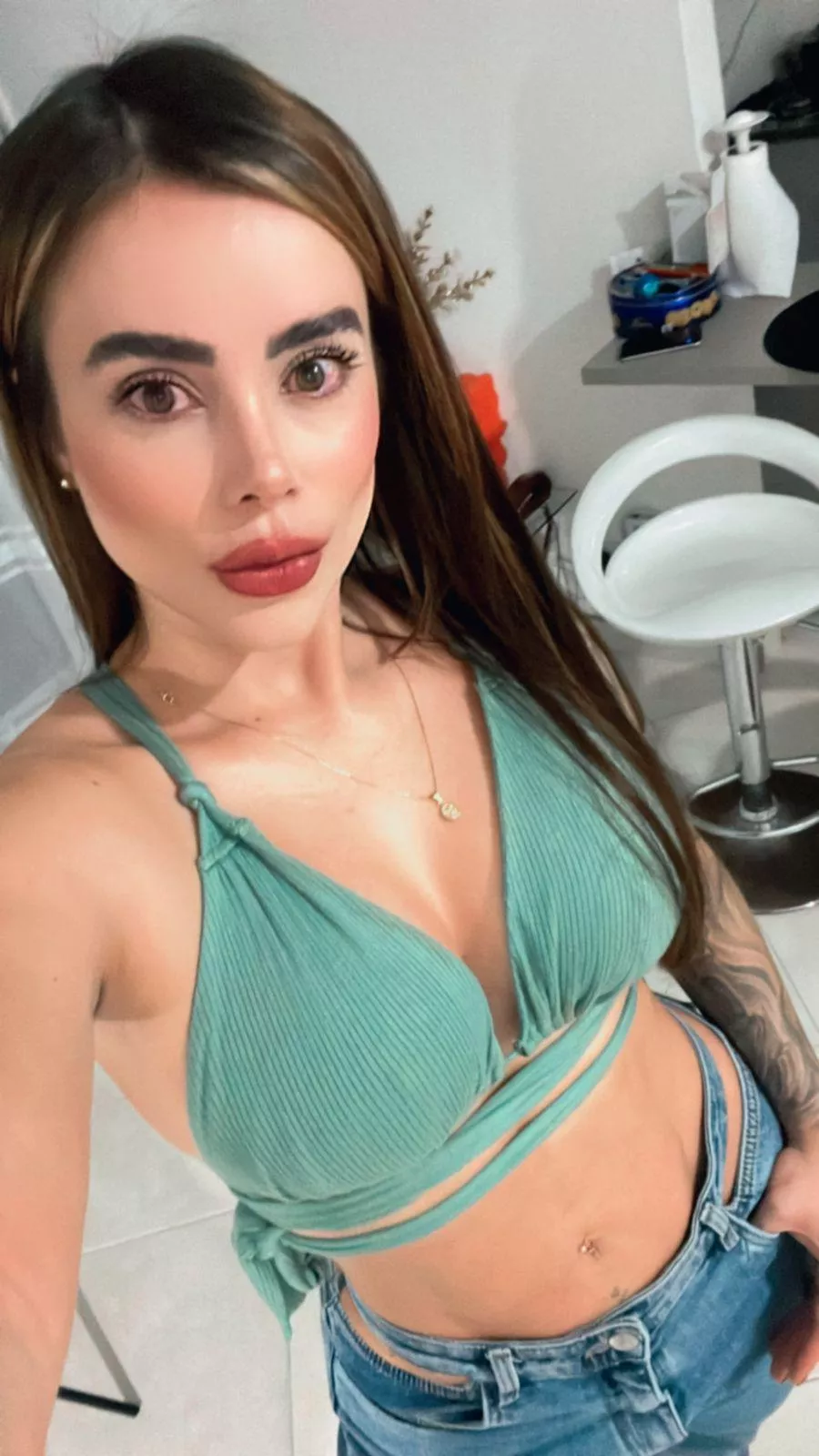 What do you think of my crop top? posted by Sheyyla-valentin18