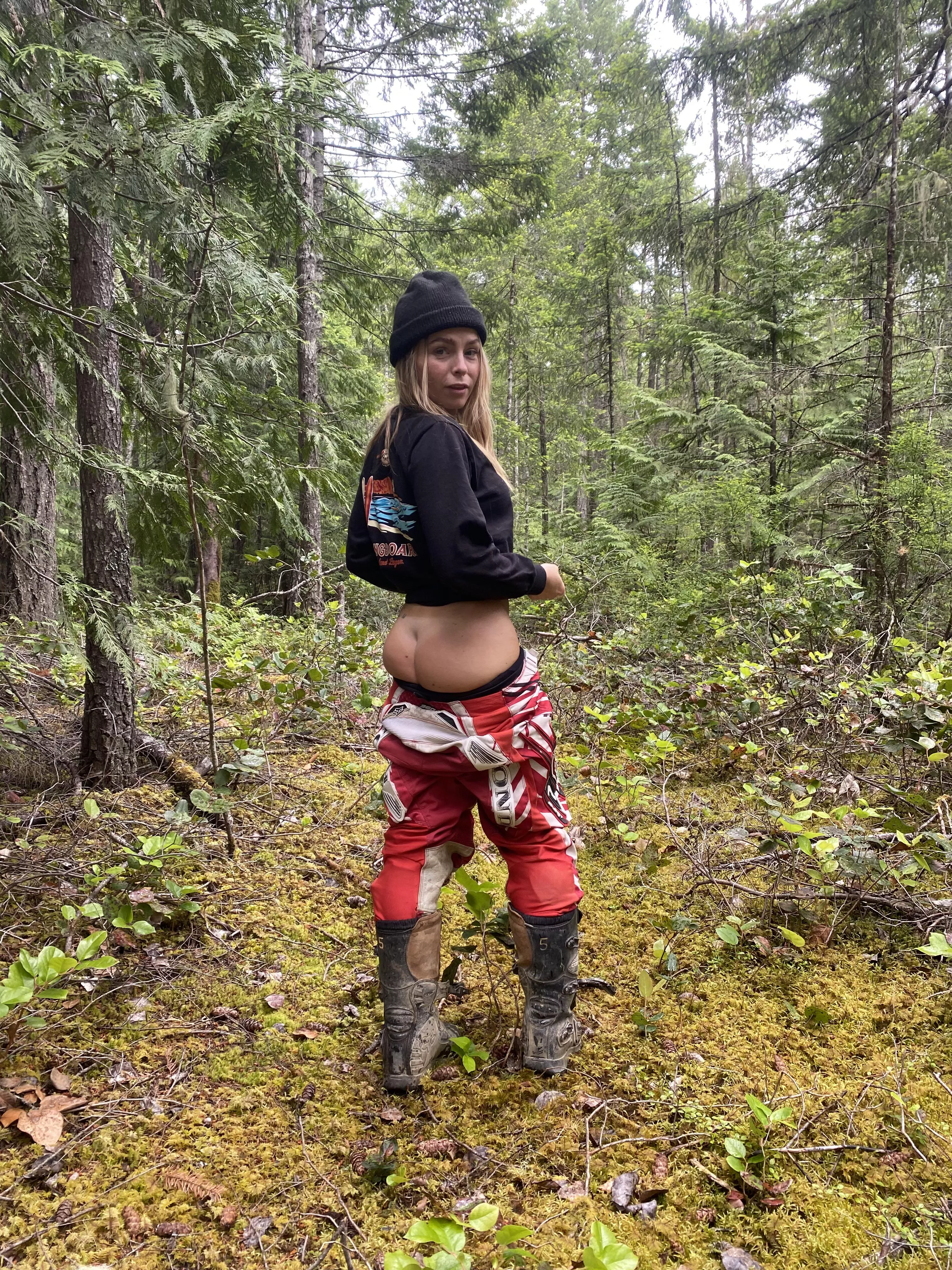 Would you spend the weekend riding with me through the mountains posted by tropicalrosie