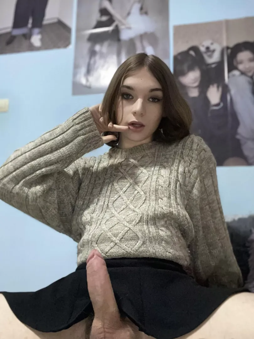 Any straight guys want a gf with a little extra? 😅💕 posted by Thin-Oil7066