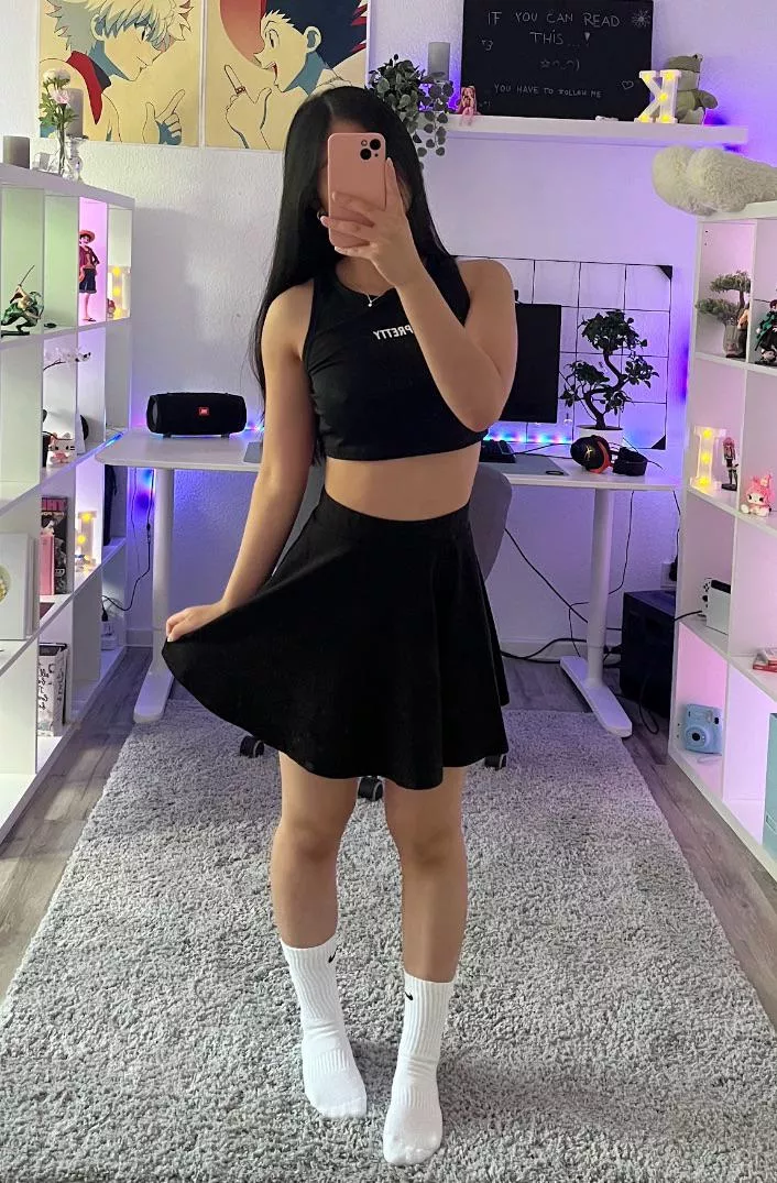 Knock knock~ uh I need your help real quick 🤭 posted by Sad_Bat6485