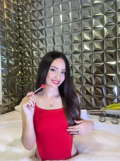 Built for taking hot loads  by MarmarMariana