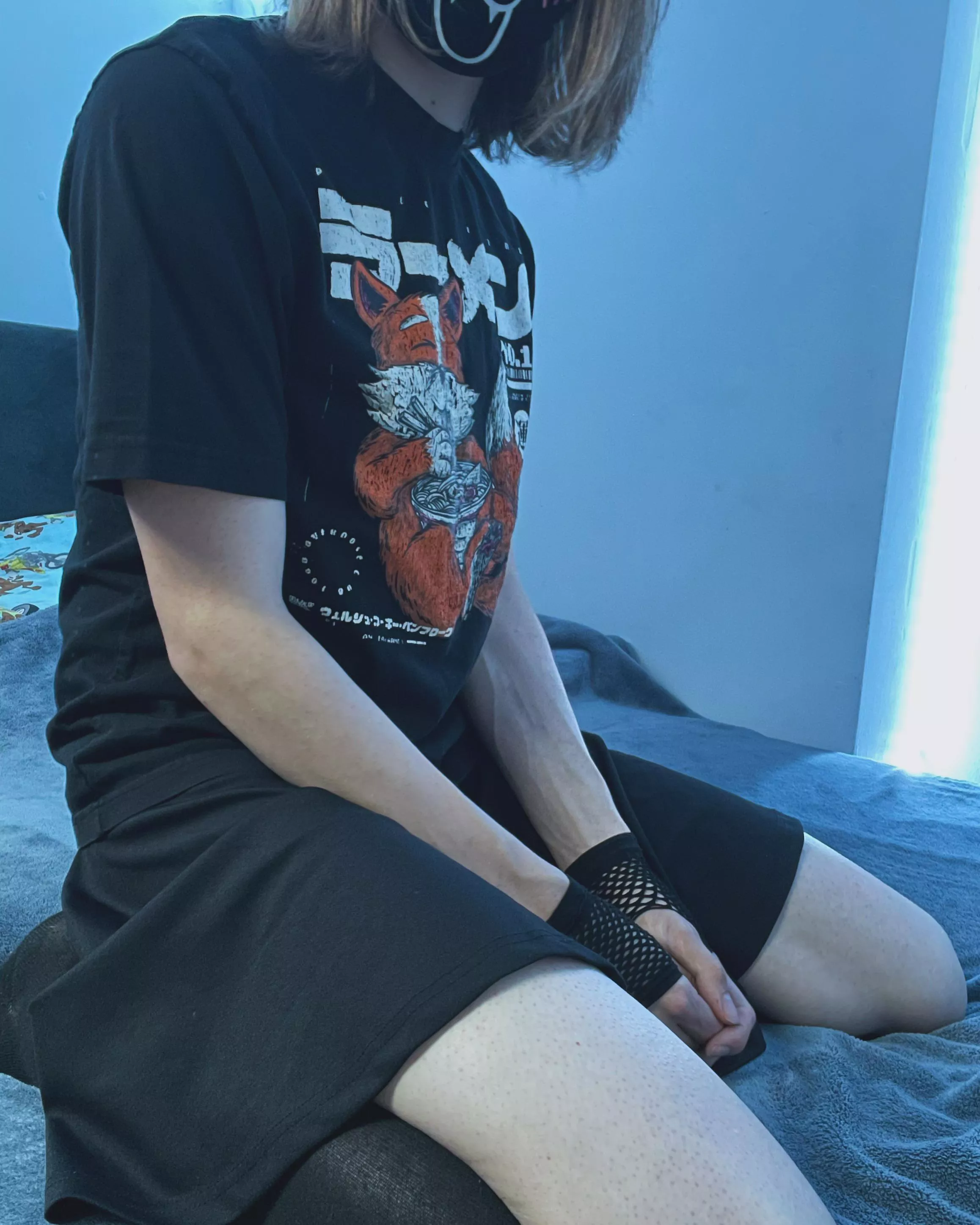 Cute pose is a key to good photo posted by femsobii