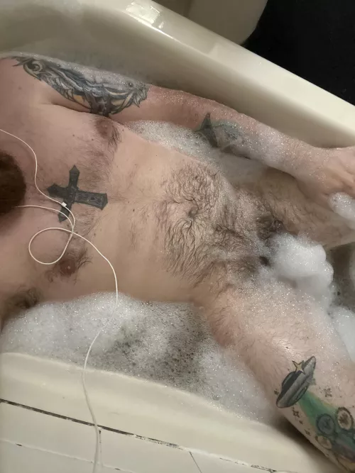 Daddy needs someone to rinse him off  by devilkittyy_