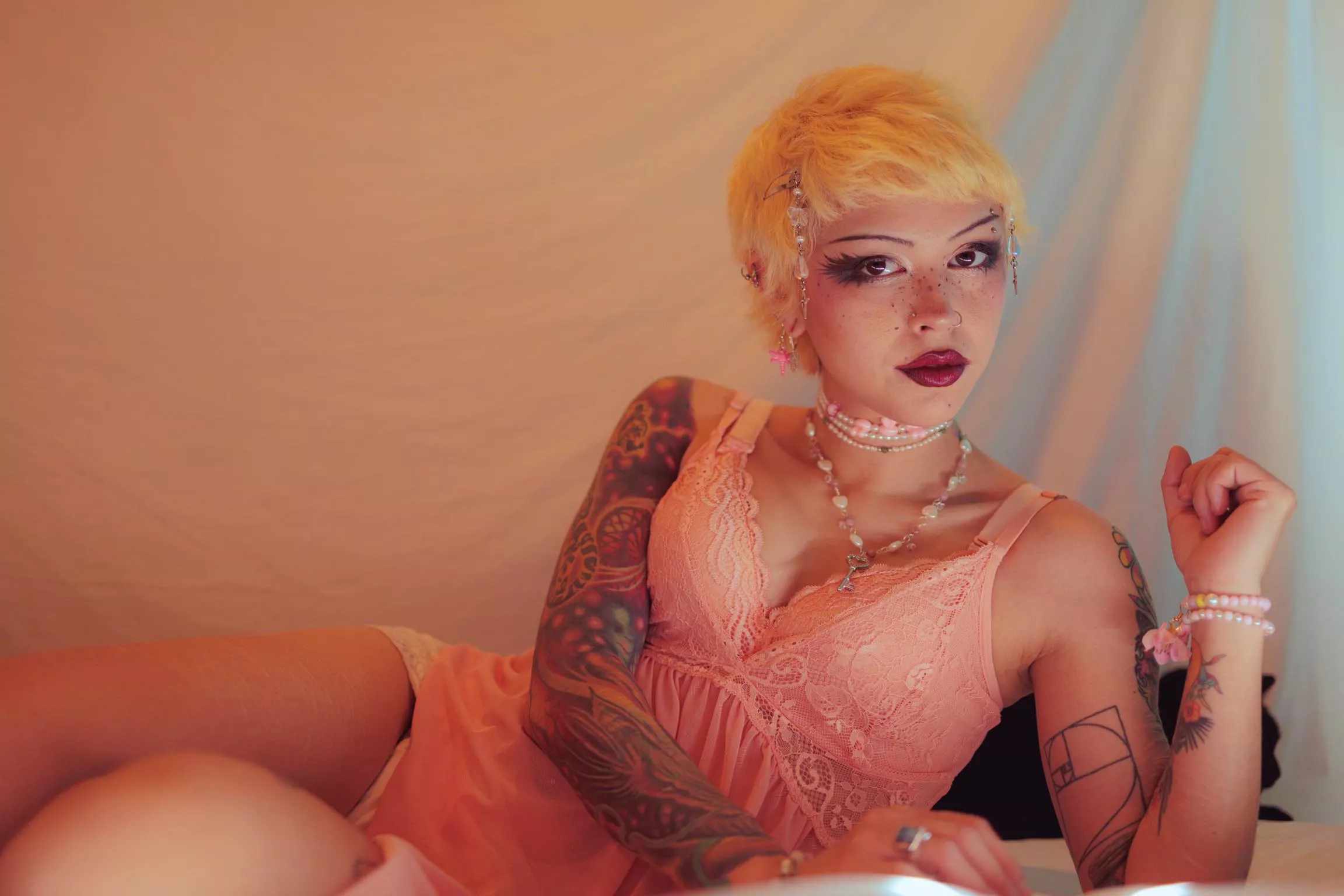 First time posting here 🥺🍓[they/he] posted by Meowmxgoodkitty