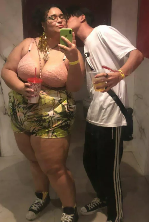 Friendly kissing at the Party by LineCris