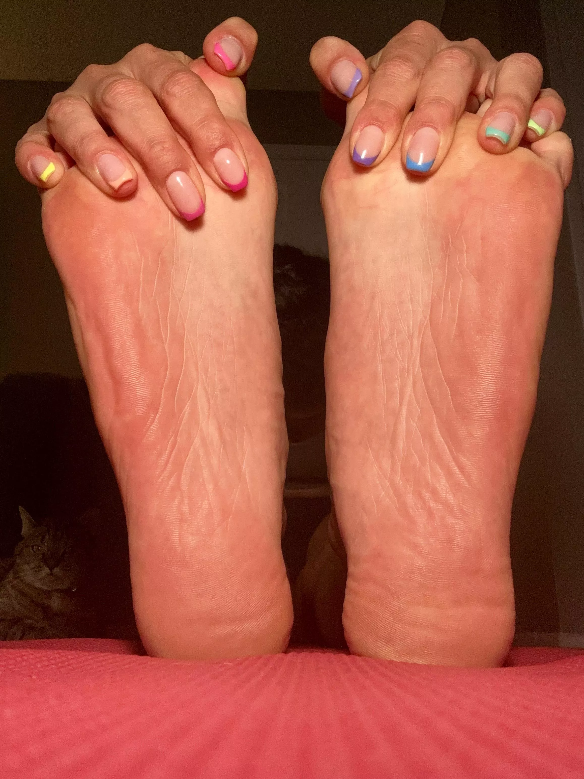 stretching my size 16 soles 🌈 posted by maybelatertho