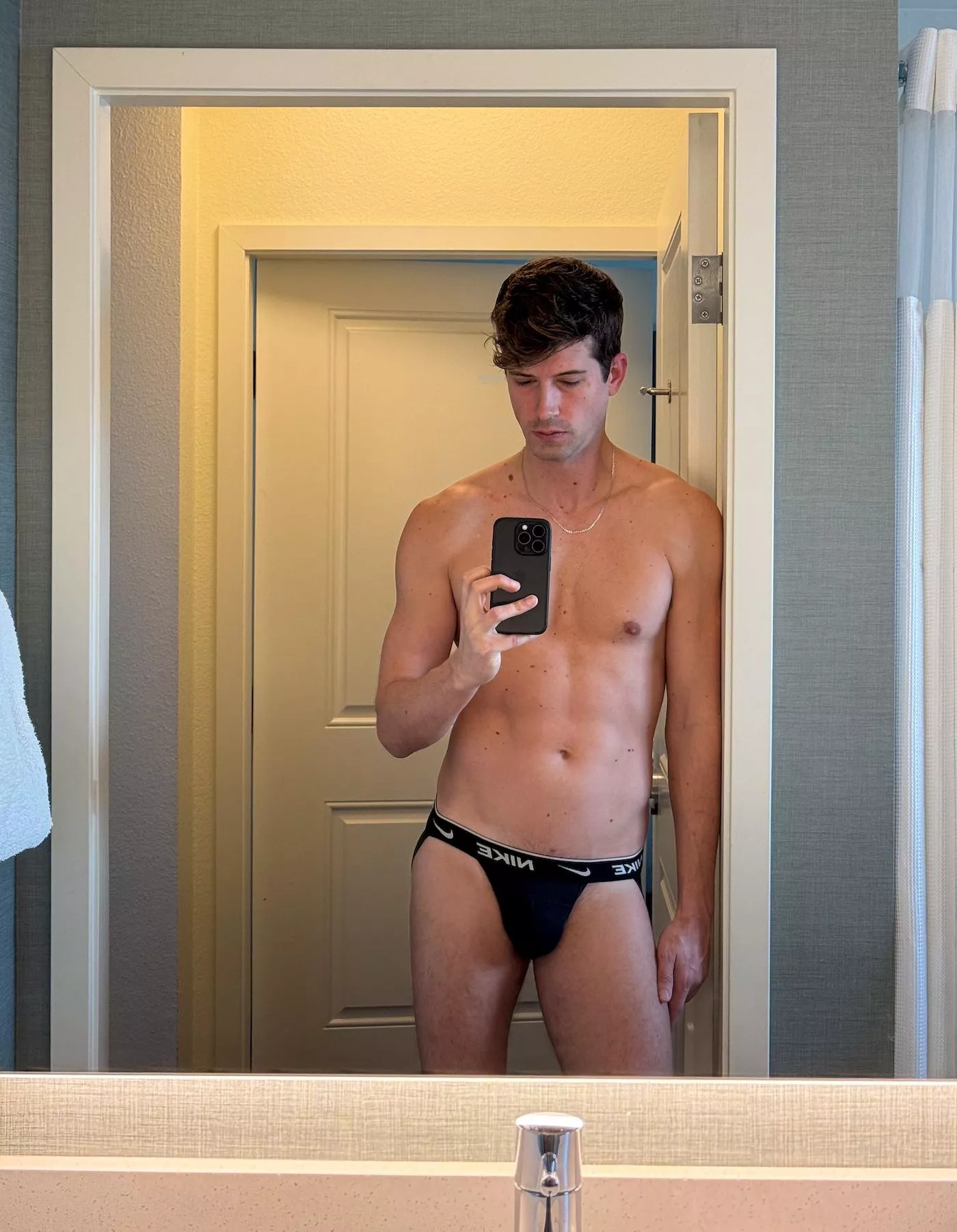 Would you help a bro out? [36] posted by AaronPaxx