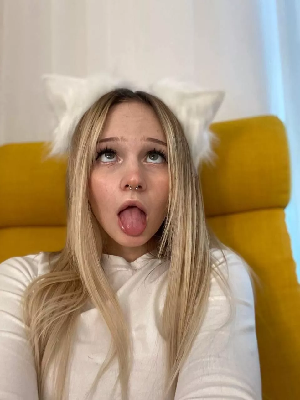 you'd tame that naughty cat, wouldn't you posted by RadiantDreamGaze