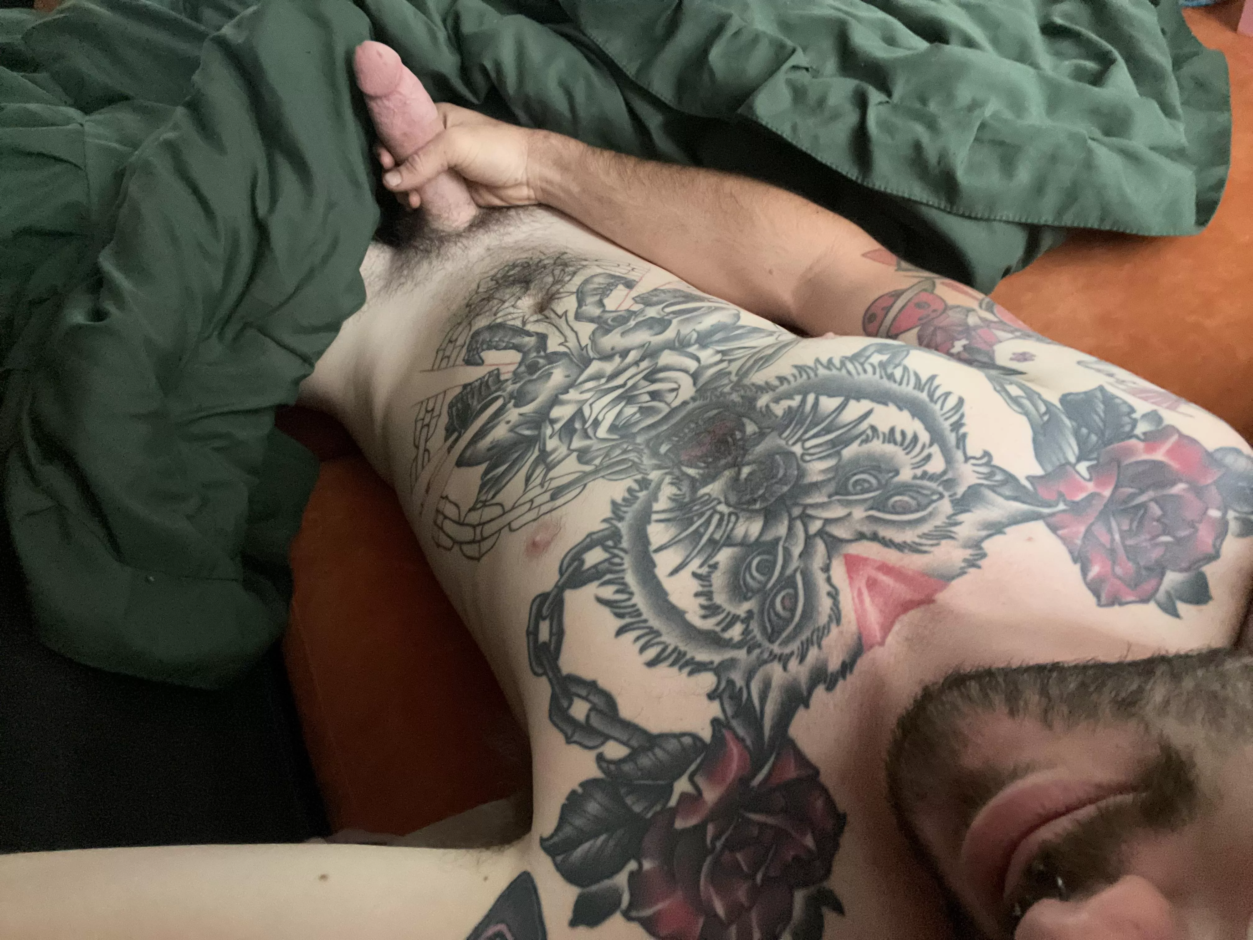 28 Another boring friday 🥲 posted by trentsuncloud