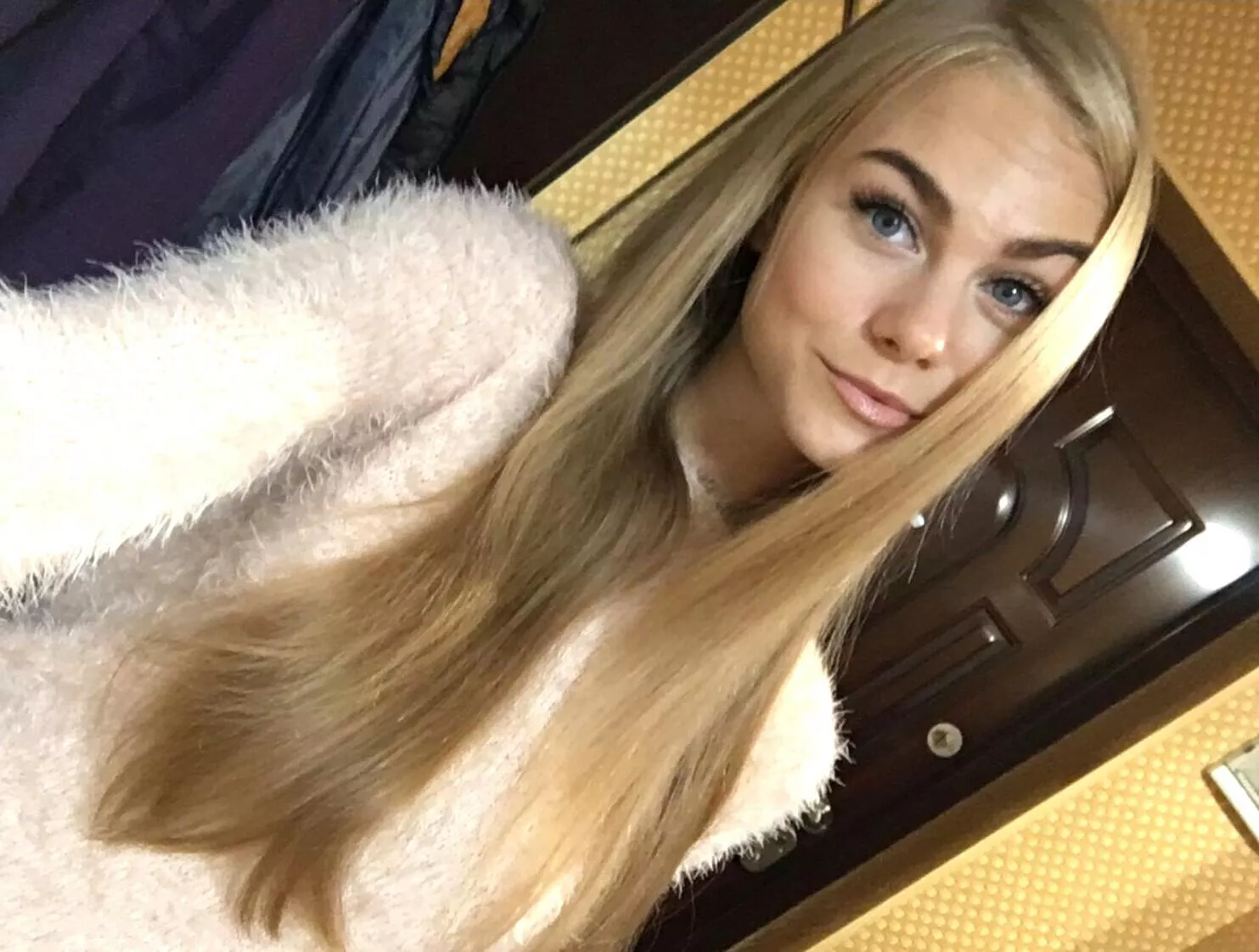 Anastasiya Shubeyko posted by qwer5r