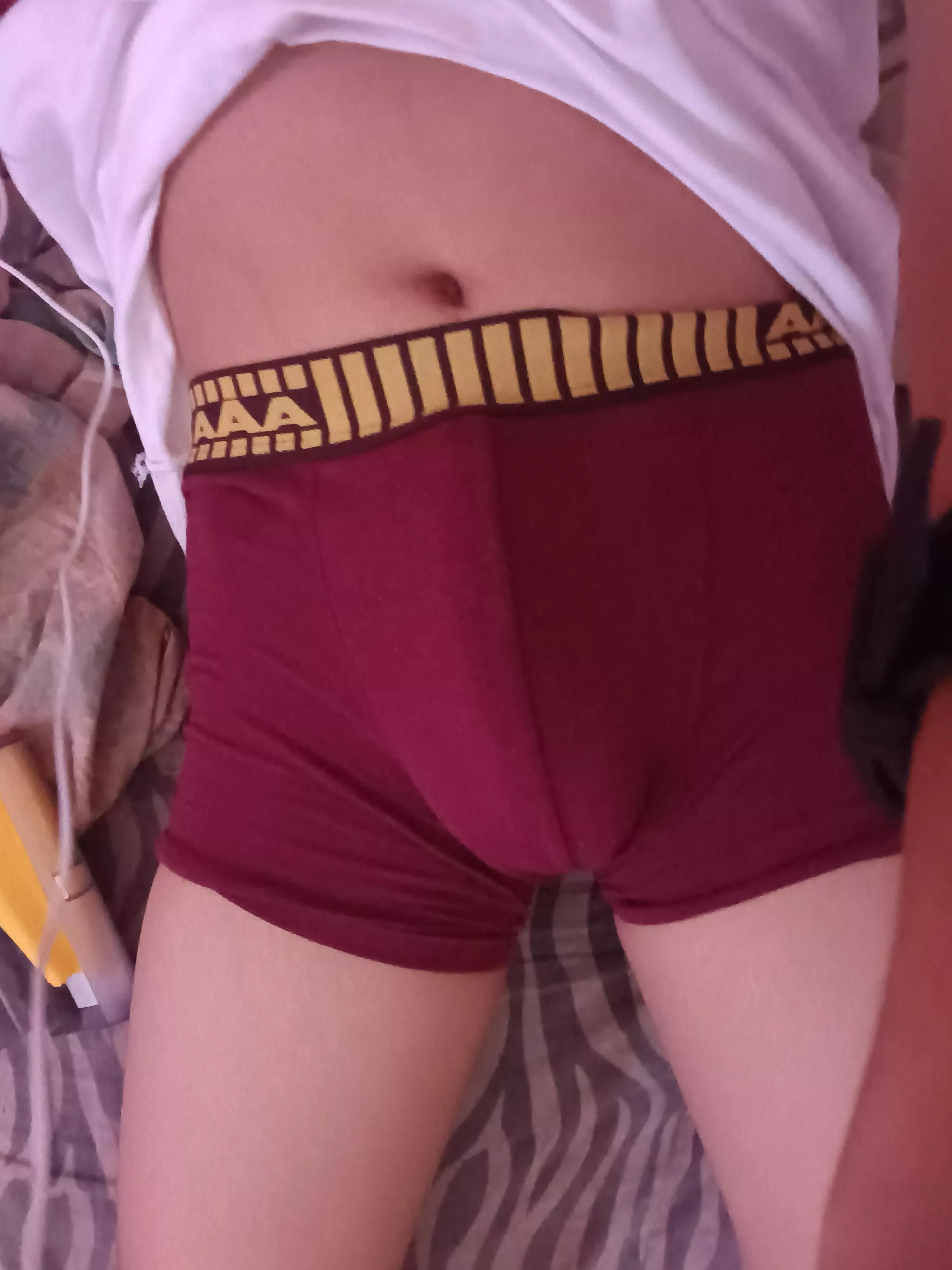 Another bulge to tease... posted by DeliciosoMuchacho