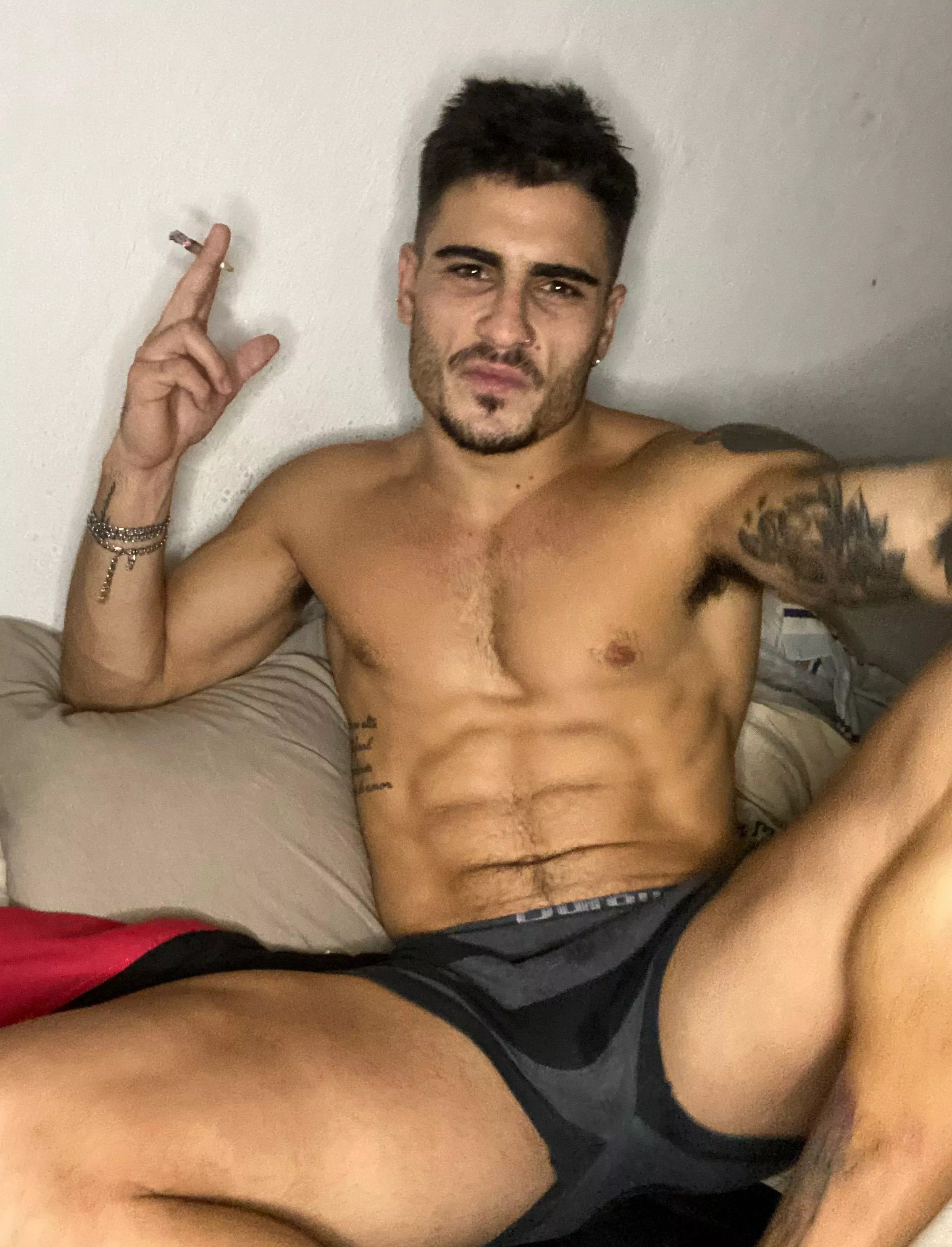 Are you ready to get a little too comfortable with me?  posted by OliverKinggxoxo