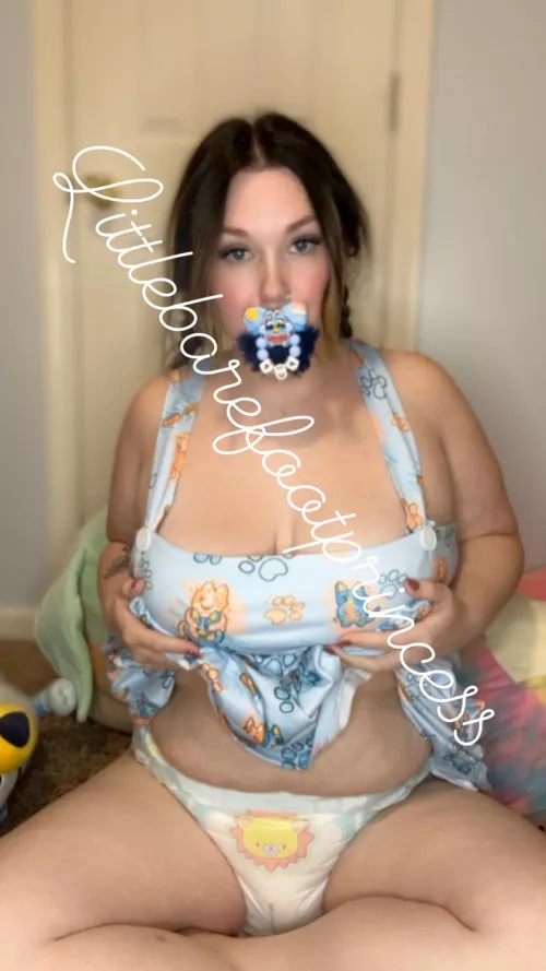 Celebrate with me! by lilbarefootprincess