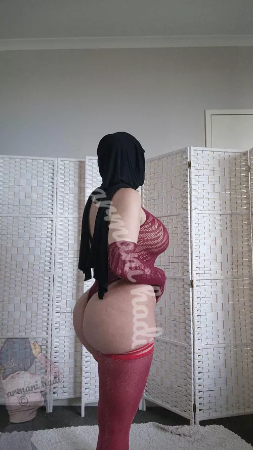 Convince me to fuck you in less than 4 words by armani_hadi