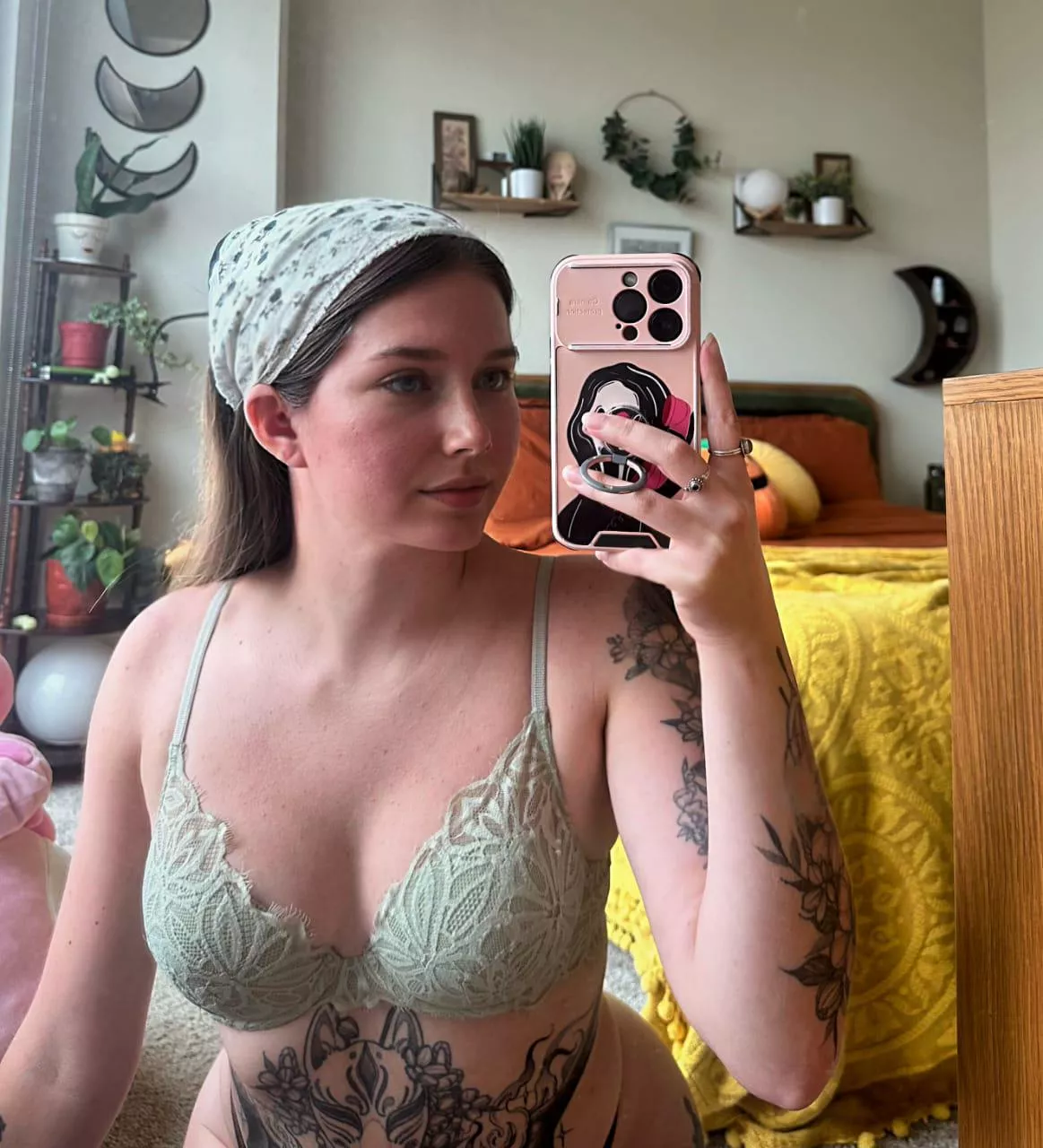 Do I look like a hippy posted by PetiteFatale