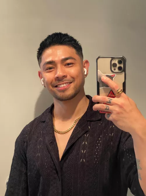 Finally I can wear this see through shirt with this weather! by king_leo_ace88