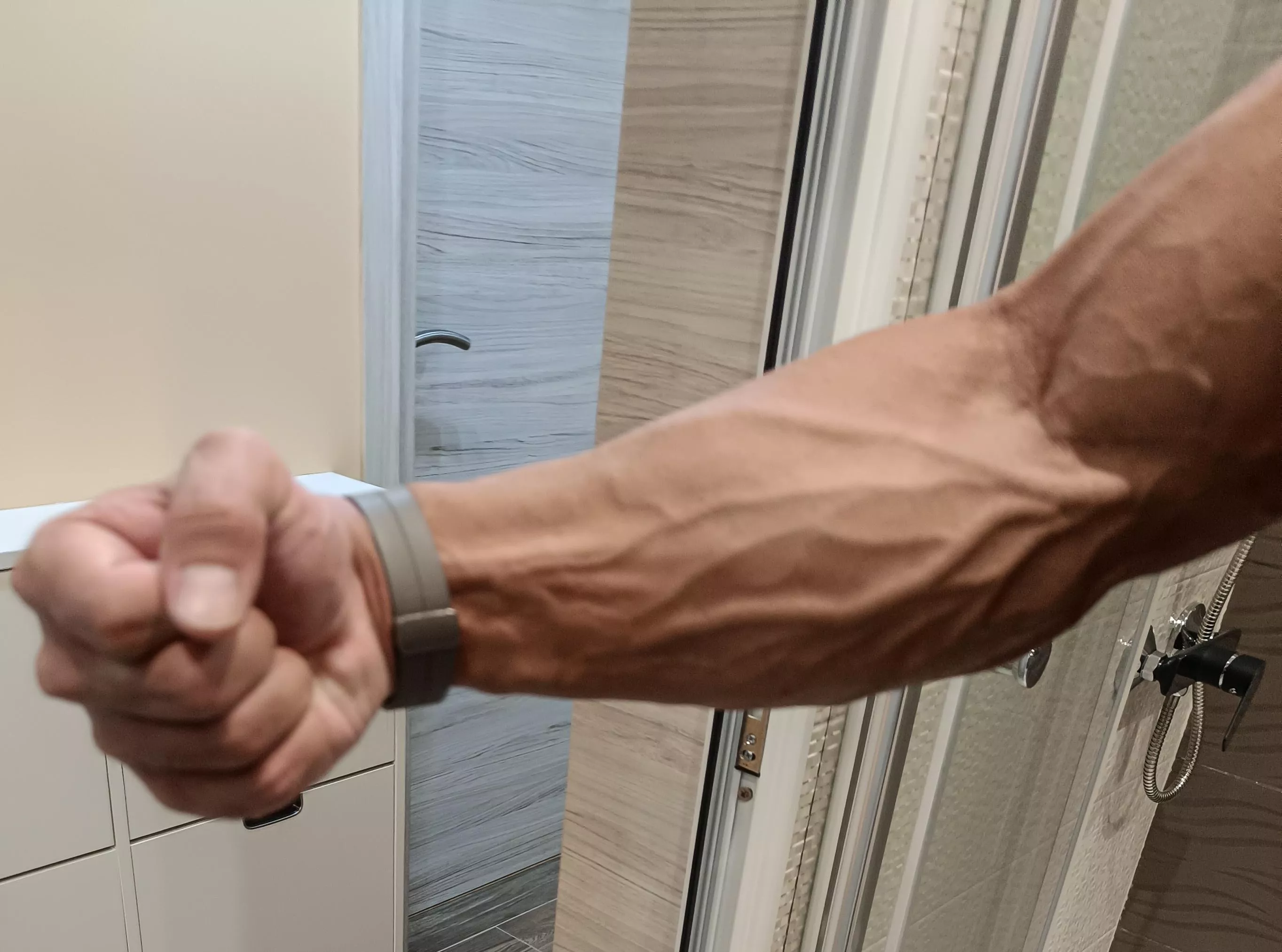 Good morning  posted by muscletrunks