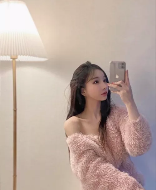 hiii c;  by Amethyst_Peach