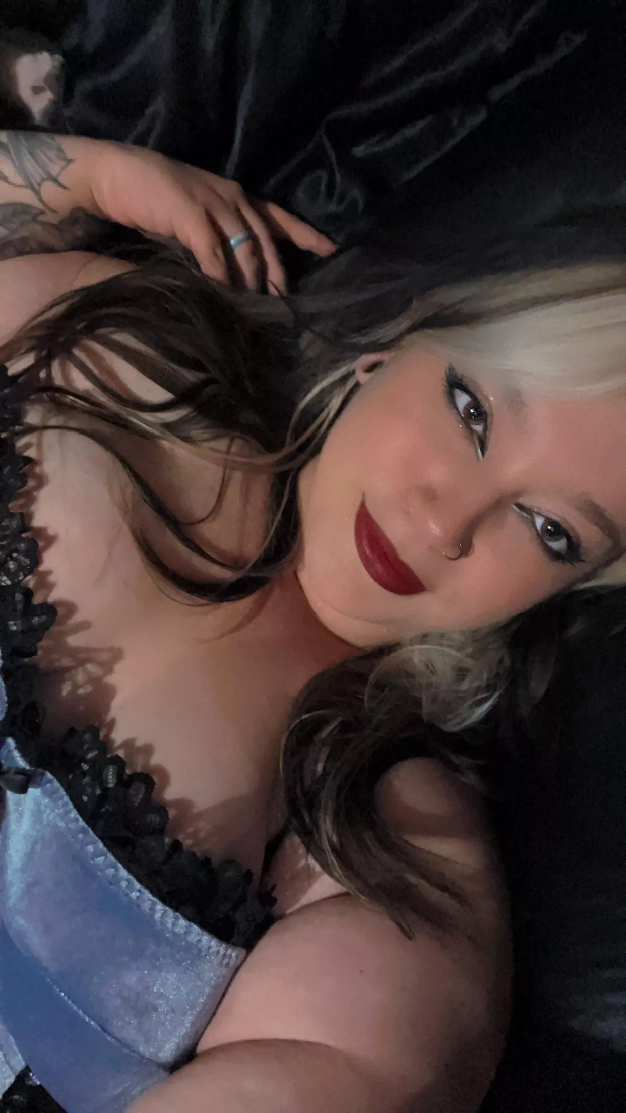 Hope everyone has a good and safe weekend 💕 anyone can message me 😇 posted by Primary_Eye_493