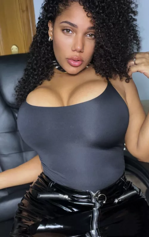 I swear I'm not hiding anything from you beneath the skirt 😏 by thekixxy